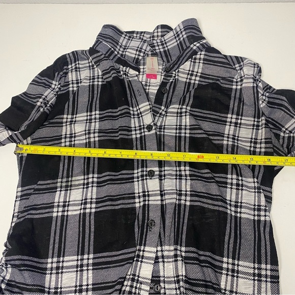 No Boundaries | Women's Long Sleeve button down Checkered Black Shirt Size L - Picture 7 of 9